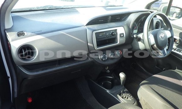 Buy Used Toyota Vitz White Car in Port Moresby in National Capital District Buy Used Toyota Vitz White Car in Port Moresby in National Capital District