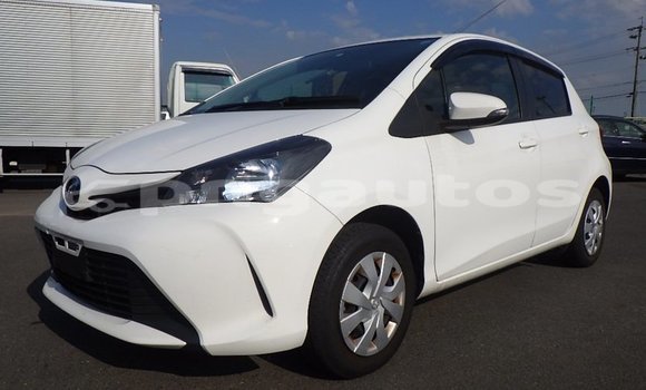 Buy Used Toyota Vitz White Car in Port Moresby in National Capital District Buy Used Toyota Vitz White Car in Port Moresby in National Capital District