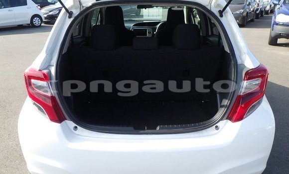 Buy Used Toyota Vitz White Car in Port Moresby in National Capital District Buy Used Toyota Vitz White Car in Port Moresby in National Capital District