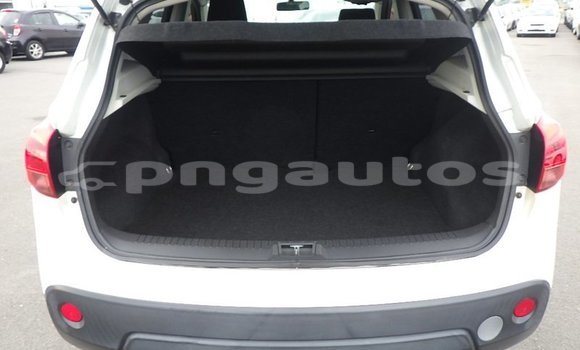 Buy Used Nissan Dualis White Car in Port Moresby in National Capital District Buy Used Nissan Dualis White Car in Port Moresby in National Capital District