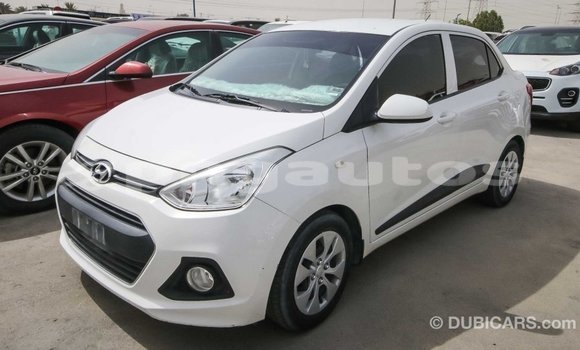Buy Import Hyundai i10 White Car in Import - Dubai in Enga Buy Import Hyundai i10 White Car in Import - Dubai in Enga