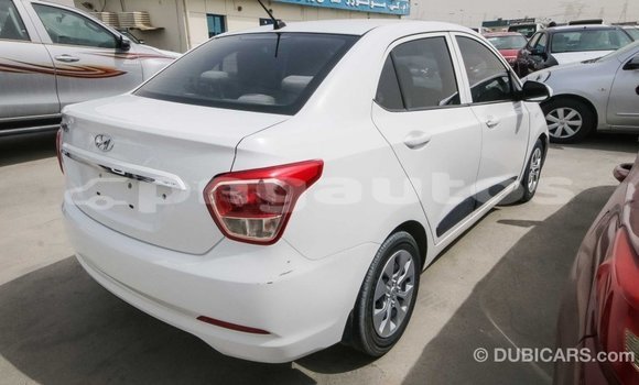 Buy Import Hyundai i10 White Car in Import - Dubai in Enga Buy Import Hyundai i10 White Car in Import - Dubai in Enga
