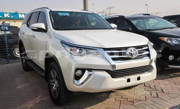 Buy Import Toyota Fortuner White Car in Import - Dubai in Enga Buy Import Toyota Fortuner White Car in Import - Dubai in Enga