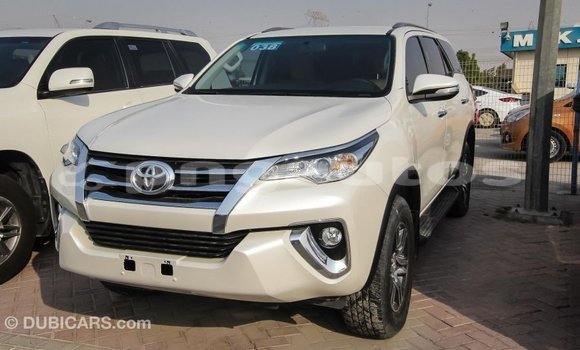 Buy Import Toyota Fortuner White Car in Import - Dubai in Enga Buy Import Toyota Fortuner White Car in Import - Dubai in Enga