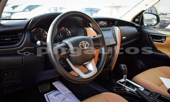 Buy Import Toyota Fortuner White Car in Import - Dubai in Enga Buy Import Toyota Fortuner White Car in Import - Dubai in Enga