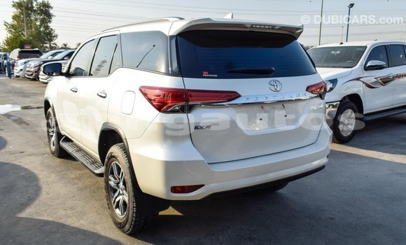 Buy Import Toyota Fortuner White Car in Import - Dubai in Enga Buy Import Toyota Fortuner White Car in Import - Dubai in Enga