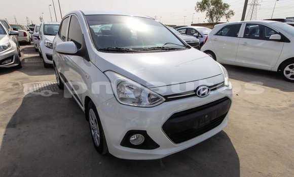 Buy Import Hyundai i10 White Car in Import - Dubai in Enga Buy Import Hyundai i10 White Car in Import - Dubai in Enga