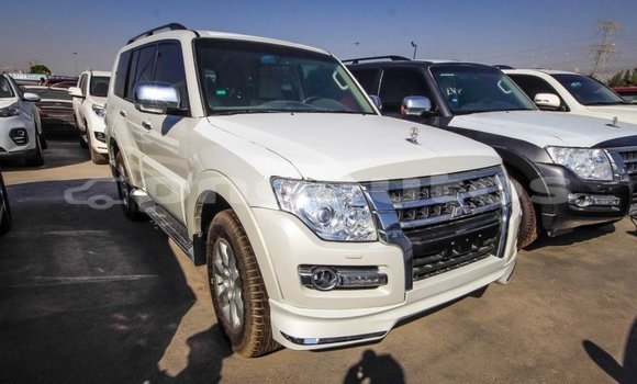 Buy Import Mitsubishi Pajero White Car in Import - Dubai in Enga Buy Import Mitsubishi Pajero White Car in Import - Dubai in Enga