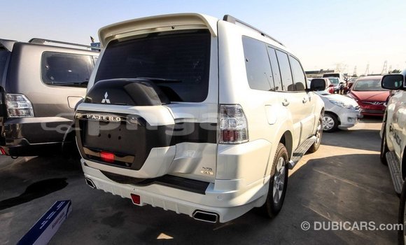 Buy Import Mitsubishi Pajero White Car in Import - Dubai in Enga Buy Import Mitsubishi Pajero White Car in Import - Dubai in Enga