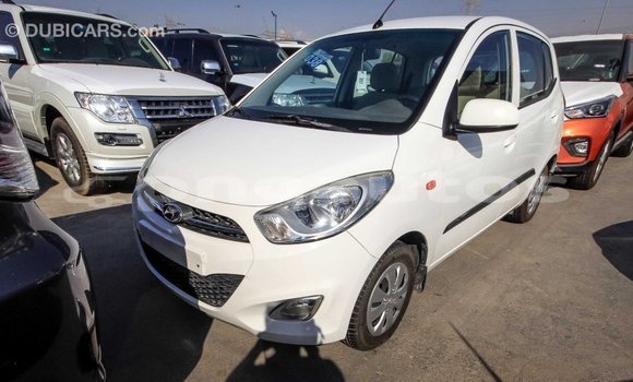 Buy Import Hyundai i10 White Car in Import - Dubai in Enga Buy Import Hyundai i10 White Car in Import - Dubai in Enga