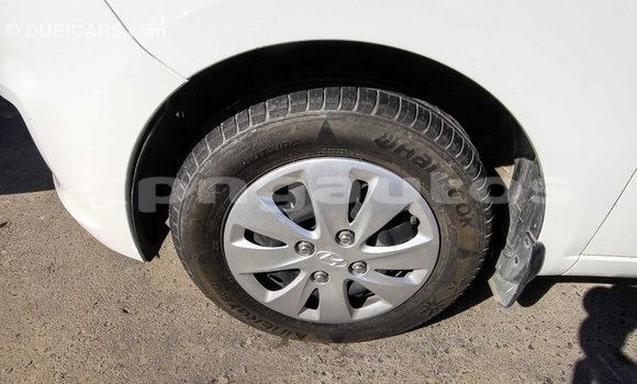 Buy Import Hyundai i10 White Car in Import - Dubai in Enga Buy Import Hyundai i10 White Car in Import - Dubai in Enga