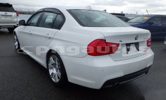 Buy Used BMW 3Series White Car in Port Moresby in National Capital District Buy Used BMW 3Series White Car in Port Moresby in National Capital District