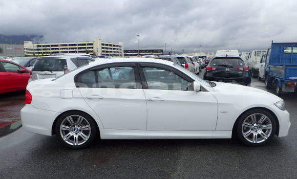 Buy Used BMW 3Series White Car in Port Moresby in National Capital District Buy Used BMW 3Series White Car in Port Moresby in National Capital District