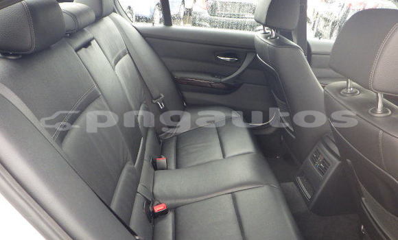 Buy Used BMW 3Series White Car in Port Moresby in National Capital District Buy Used BMW 3Series White Car in Port Moresby in National Capital District