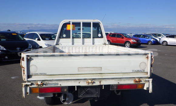 Buy Used Toyota TownAce White Car in Port Moresby in National Capital District Buy Used Toyota TownAce White Car in Port Moresby in National Capital District