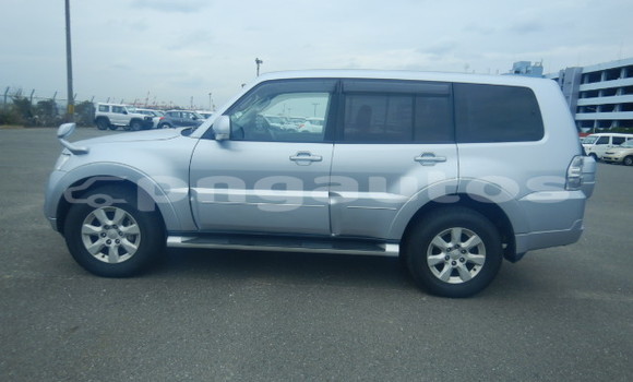 Buy Used Mitsubishi Pajero Silver Car in Port Moresby in National Capital District Buy Used Mitsubishi Pajero Silver Car in Port Moresby in National Capital District