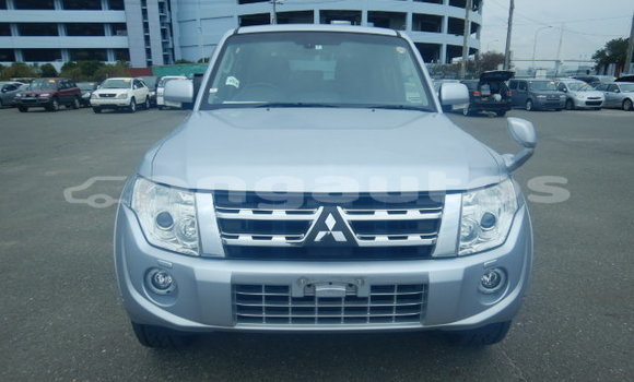 Buy Used Mitsubishi Pajero Silver Car in Port Moresby in National Capital District Buy Used Mitsubishi Pajero Silver Car in Port Moresby in National Capital District