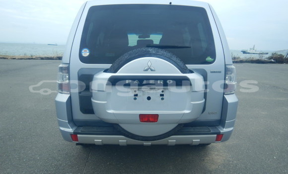 Buy Used Mitsubishi Pajero Silver Car in Port Moresby in National Capital District Buy Used Mitsubishi Pajero Silver Car in Port Moresby in National Capital District