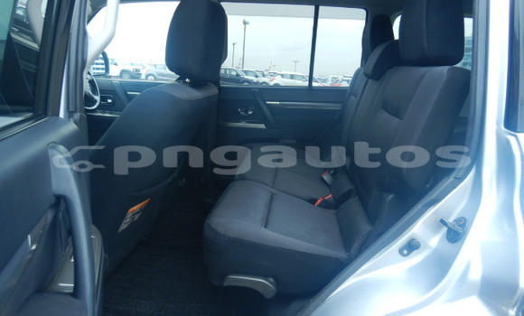 Buy Used Mitsubishi Pajero Silver Car in Port Moresby in National Capital District Buy Used Mitsubishi Pajero Silver Car in Port Moresby in National Capital District