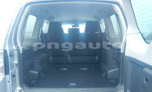 Buy Used Mitsubishi Pajero Silver Car in Port Moresby in National Capital District Buy Used Mitsubishi Pajero Silver Car in Port Moresby in National Capital District