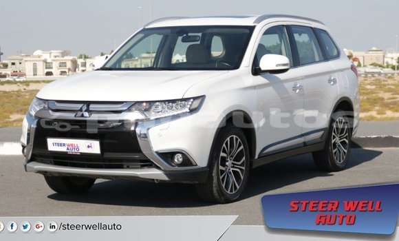 Buy Import Mitsubishi Outlander White Car in Import - Dubai in Enga Buy Import Mitsubishi Outlander White Car in Import - Dubai in Enga