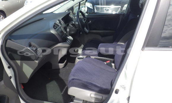 Buy Used Honda Stream White Car in Port Moresby in National Capital District Buy Used Honda Stream White Car in Port Moresby in National Capital District