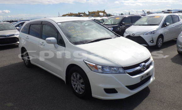 Buy Used Honda Stream White Car in Port Moresby in National Capital District Buy Used Honda Stream White Car in Port Moresby in National Capital District
