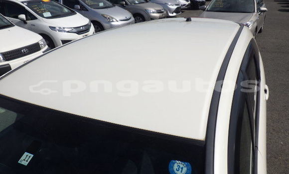 Buy Used Honda Stream White Car in Port Moresby in National Capital District Buy Used Honda Stream White Car in Port Moresby in National Capital District