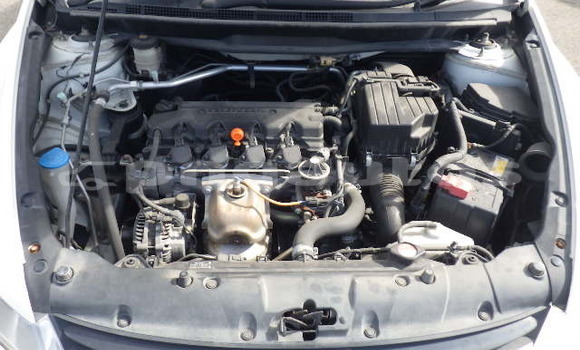 Buy Used Honda Stream White Car in Port Moresby in National Capital District Buy Used Honda Stream White Car in Port Moresby in National Capital District