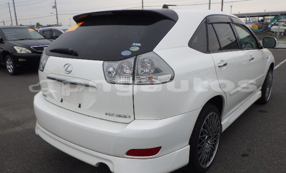 Buy Used Toyota Harrier White Car in Port Moresby in National Capital District Buy Used Toyota Harrier White Car in Port Moresby in National Capital District