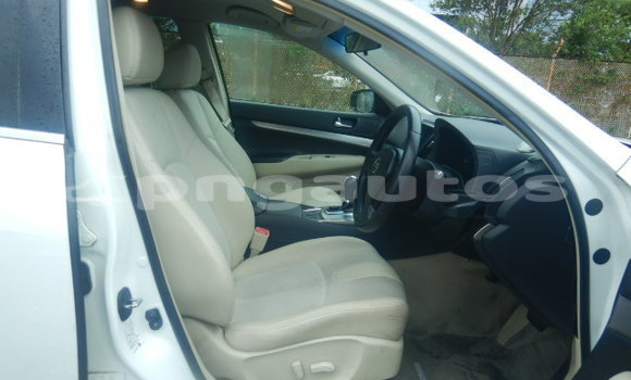 Buy Used Nissan Skyline White Car in Port Moresby in National Capital District Buy Used Nissan Skyline White Car in Port Moresby in National Capital District