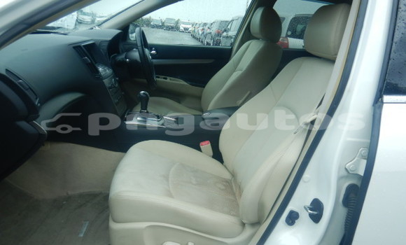 Buy Used Nissan Skyline White Car in Port Moresby in National Capital District Buy Used Nissan Skyline White Car in Port Moresby in National Capital District