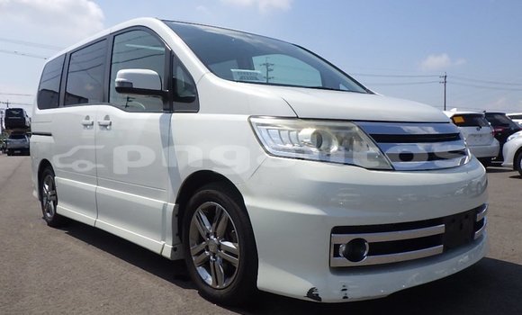 Buy Used Nissan Serena White Car in Port Moresby in National Capital District Buy Used Nissan Serena White Car in Port Moresby in National Capital District