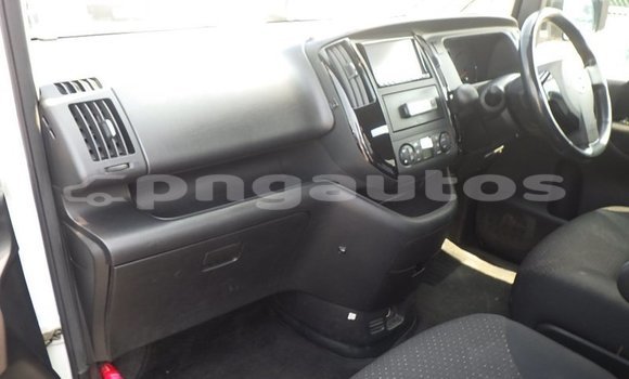 Buy Used Nissan Serena White Car in Port Moresby in National Capital District Buy Used Nissan Serena White Car in Port Moresby in National Capital District