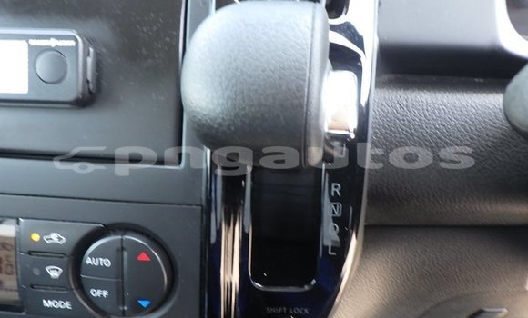 Buy Used Nissan Serena White Car in Port Moresby in National Capital District Buy Used Nissan Serena White Car in Port Moresby in National Capital District