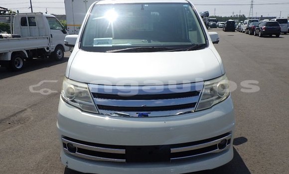 Buy Used Nissan Serena White Car in Port Moresby in National Capital District Buy Used Nissan Serena White Car in Port Moresby in National Capital District