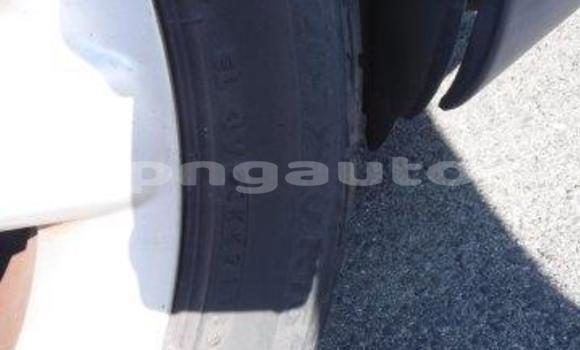 Buy Used Toyota Avensis Black Car in Port Moresby in National Capital District Buy Used Toyota Avensis Black Car in Port Moresby in National Capital District