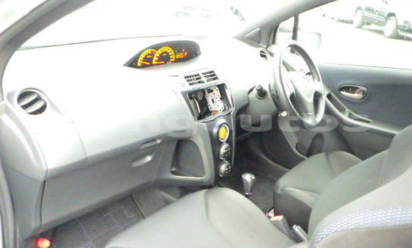 Buy Used Toyota Vitz Silver Car in Port Moresby in National Capital District Buy Used Toyota Vitz Silver Car in Port Moresby in National Capital District