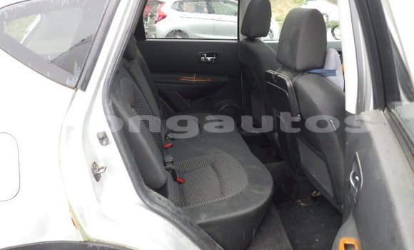 Buy Used Nissan Dualis Silver Car in Port Moresby in National Capital District Buy Used Nissan Dualis Silver Car in Port Moresby in National Capital District