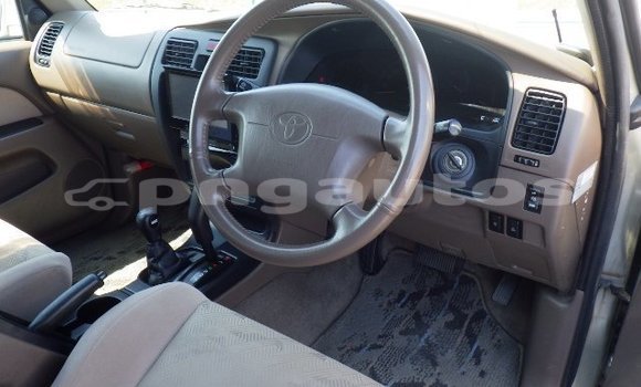 Buy Used Toyota Hilux Surf Silver Car in Port Moresby in National Capital District Buy Used Toyota Hilux Surf Silver Car in Port Moresby in National Capital District