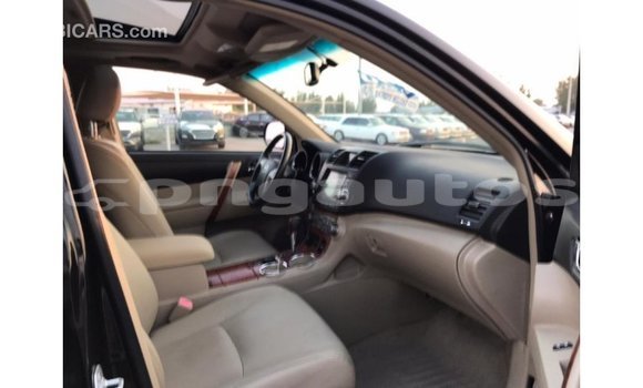 Buy Import Toyota Highlander Black Car in Import - Dubai in Enga Buy Import Toyota Highlander Black Car in Import - Dubai in Enga