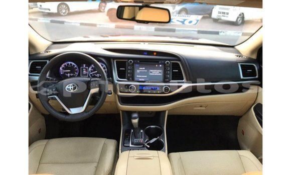 Buy Import Toyota Highlander Other Car in Import - Dubai in Enga Buy Import Toyota Highlander Other Car in Import - Dubai in Enga