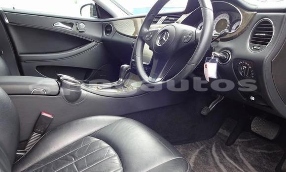 Buy Import Mercedes Viano Black Car in Port Moresby in National Capital District Buy Import Mercedes Viano Black Car in Port Moresby in National Capital District