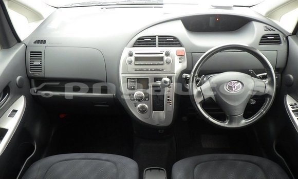 Buy Import Toyota Ractis Brown Car in Port Moresby in National Capital District Buy Import Toyota Ractis Brown Car in Port Moresby in National Capital District