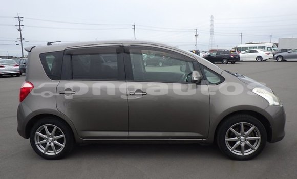 Buy Import Toyota Ractis Brown Car in Port Moresby in National Capital District Buy Import Toyota Ractis Brown Car in Port Moresby in National Capital District