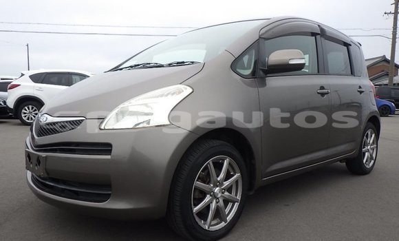 Buy Import Toyota Ractis Brown Car in Port Moresby in National Capital District Buy Import Toyota Ractis Brown Car in Port Moresby in National Capital District