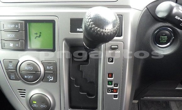 Buy Import Toyota Ractis Brown Car in Port Moresby in National Capital District Buy Import Toyota Ractis Brown Car in Port Moresby in National Capital District