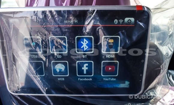 Buy Import Toyota Land Cruiser White Car in Import - Dubai in Enga Buy Import Toyota Land Cruiser White Car in Import - Dubai in Enga