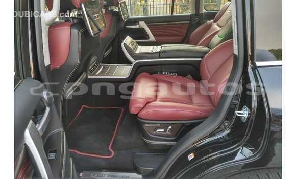 Buy Import Toyota Land Cruiser Black Car in Import - Dubai in Enga Buy Import Toyota Land Cruiser Black Car in Import - Dubai in Enga