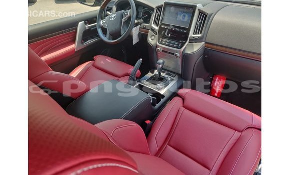 Buy Import Toyota Land Cruiser Black Car in Import - Dubai in Enga Buy Import Toyota Land Cruiser Black Car in Import - Dubai in Enga